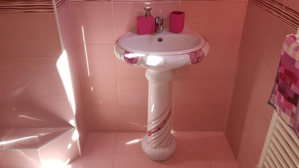 Guesthouse Jasmin サパレヴァ・バニャ エクステリア 写真