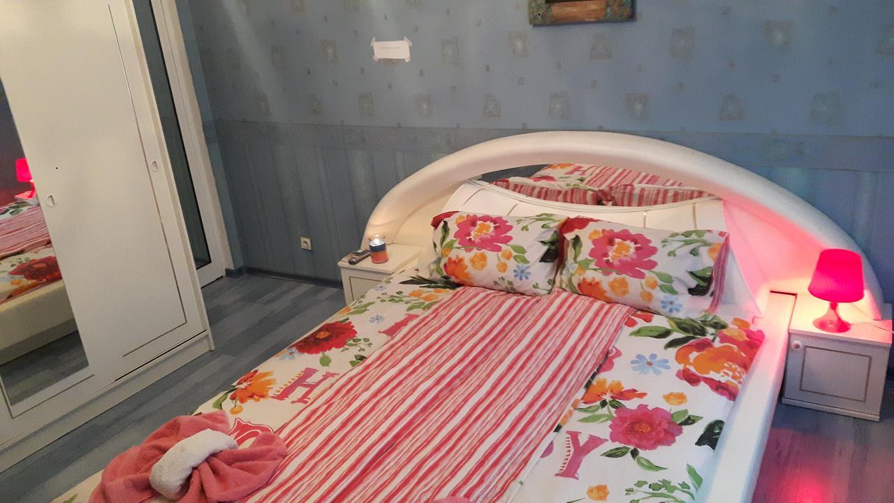 Guesthouse Jasmin サパレヴァ・バニャ エクステリア 写真